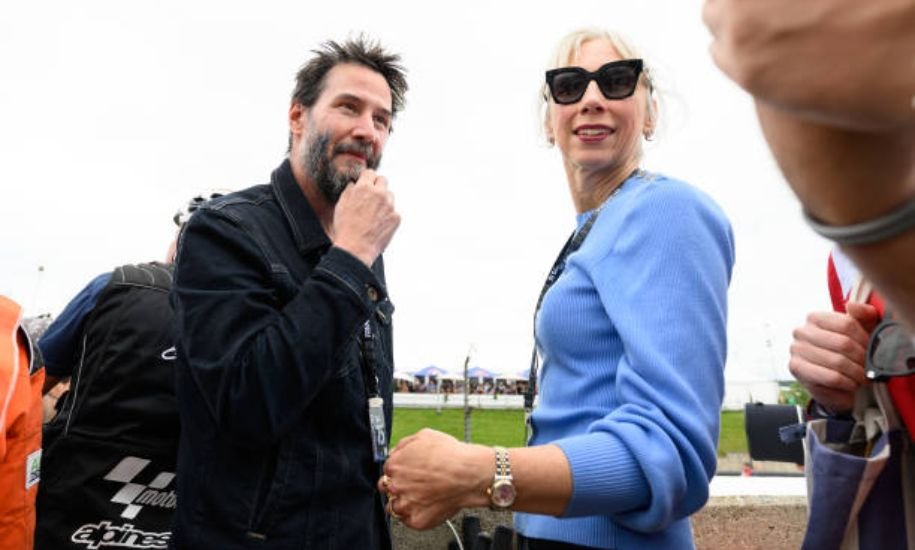 keanu reeves and girlfriend
