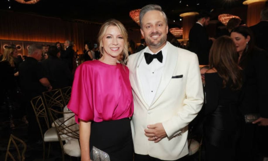 nate bargatze wife age difference