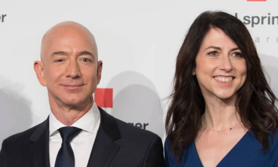 jeff bezos ex wife